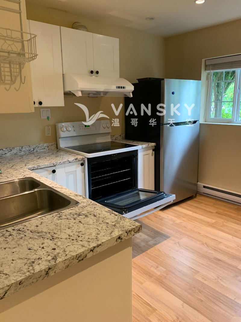 260513120350_Downstair kitchen.jpg
